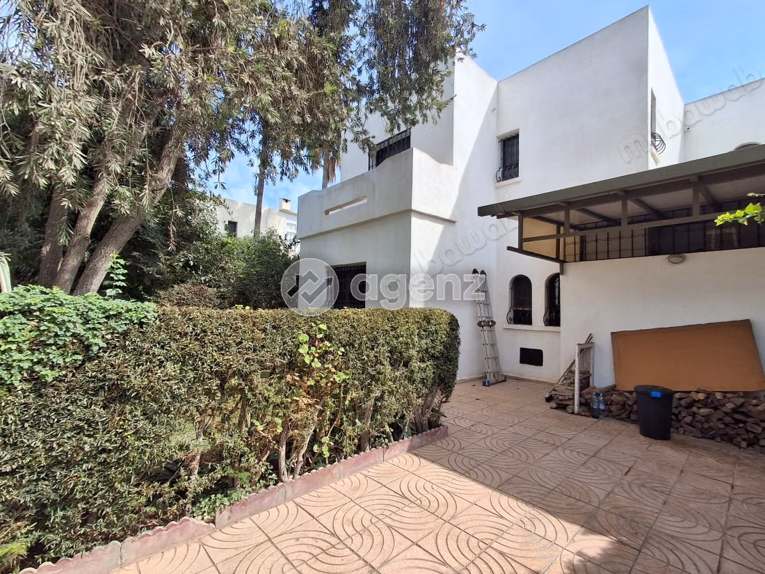 Villa for sale 349 m², 4 bedrooms Harhoura Skhirate Témara
