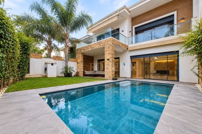 Location Villa 360m2 4 chambres avec piscine 
Palmeraie Golf Resort, Bouskoura