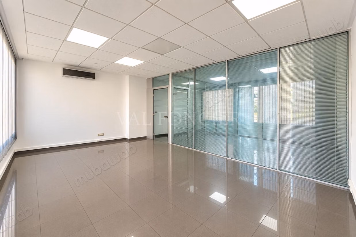 Location Bureau aménagé 144m2 avec 2 places de garage, Casablanca