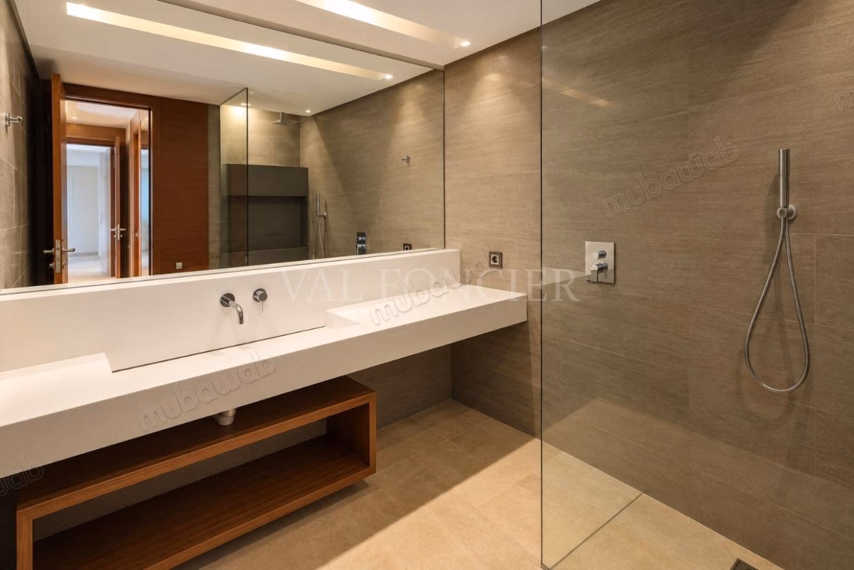 Location Appartement 220m2 3chambres avec grande terrasse vue mer 
Ain Diab, Casablanca