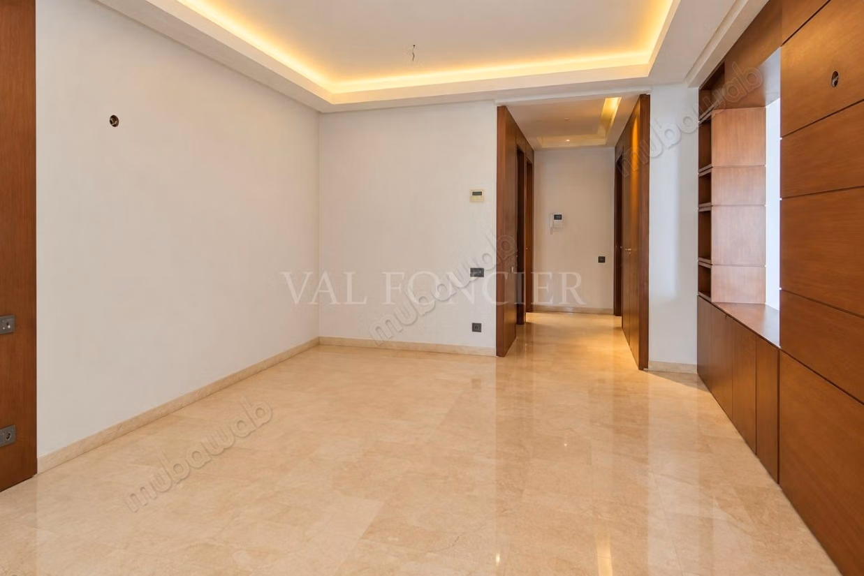 Location Appartement 220m2 3chambres avec grande terrasse vue mer 
Ain Diab, Casablanca