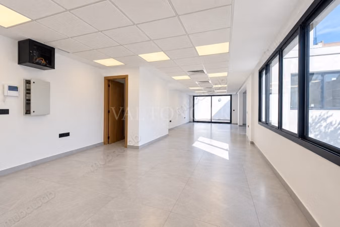 À louer – Bureau haut standing de 90 m² 
terrasse de 16 m² – Boulevard Ghandi, Casablanca