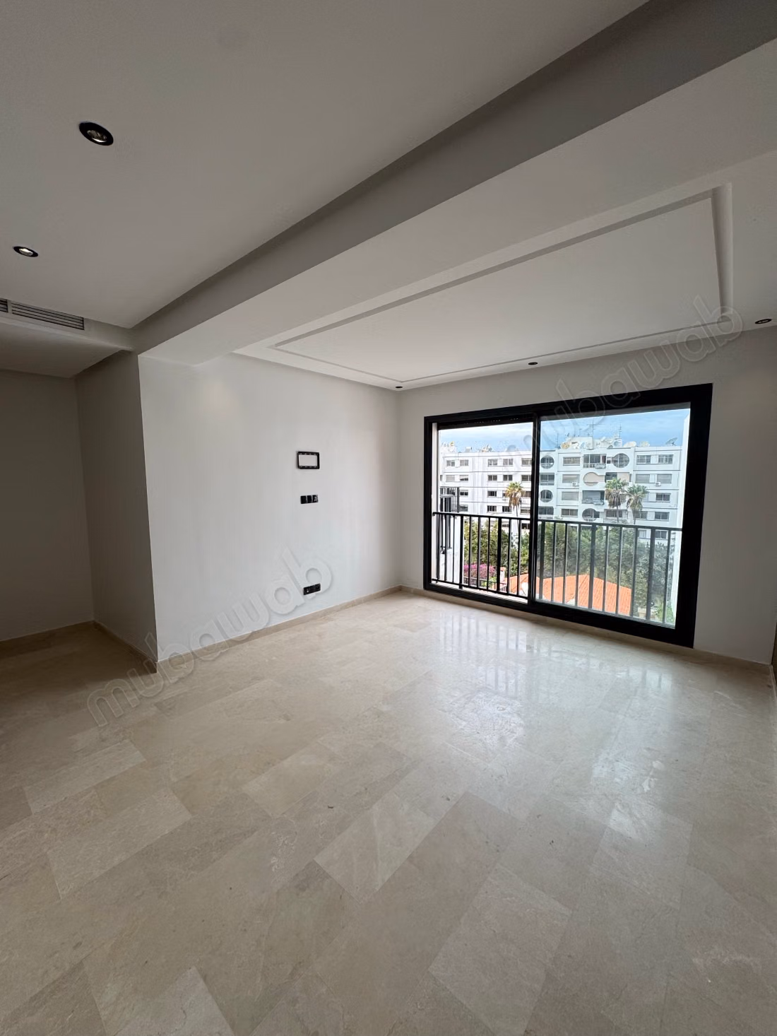 Rent this apartment in Les Princesses. 2 rooms. Double glazing and central heating