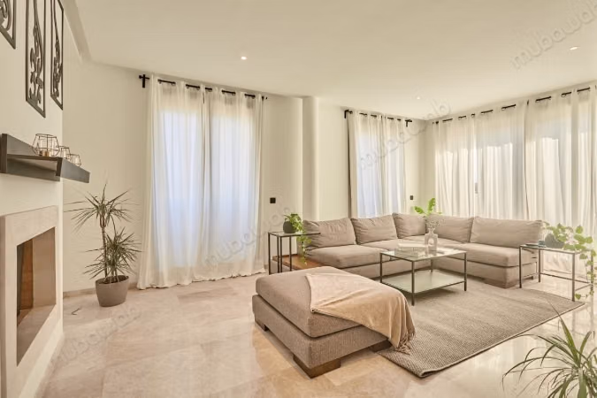 Magnifique penthouse meublé avec vue mer à 10 min du Morocco Mall