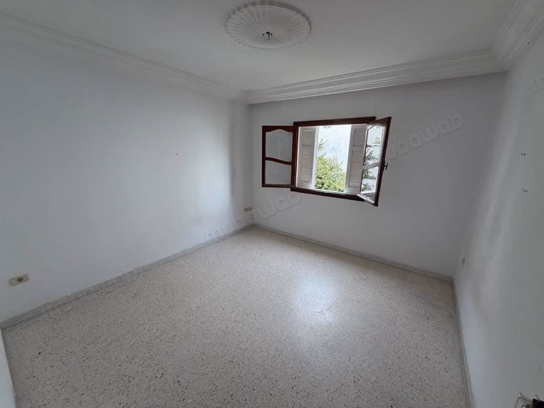  Ennasr 1: etage de villa s4 a louer