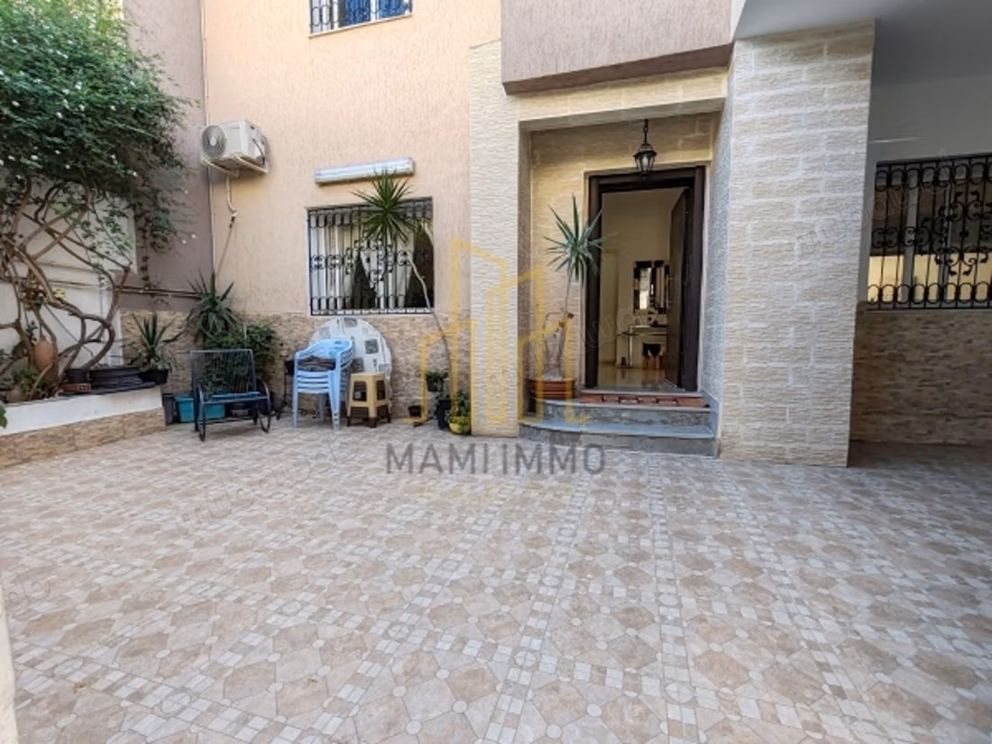 A Vendre Une Belle Villa, L’Aouina – Dar Fadhal