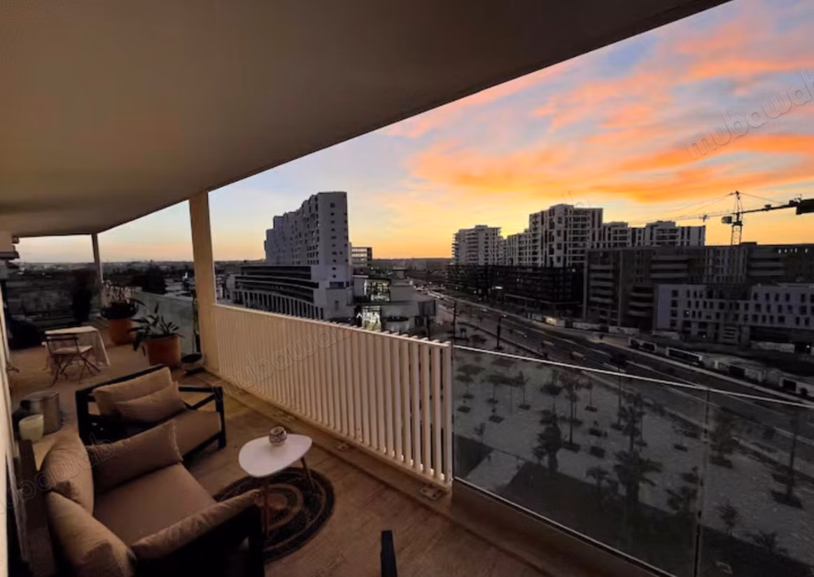 Furnished apartment for rent with terrace