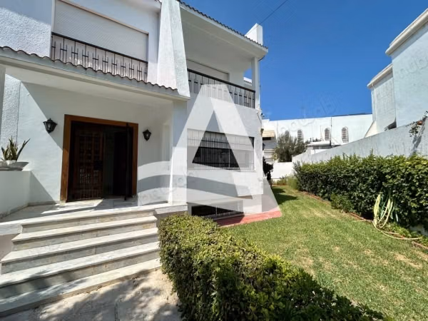 Villa à louer à coté du lycée français à la Marsa