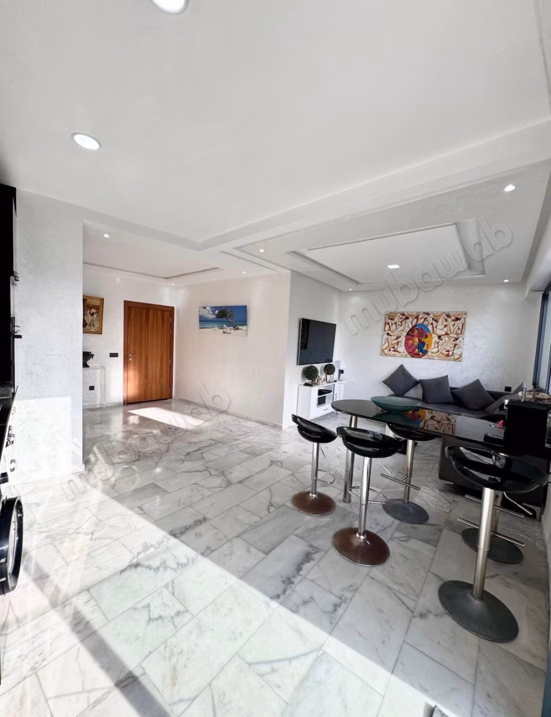 Bel appartement en location à Secteur Touristique. 
2 belles chambres. 
Meublé