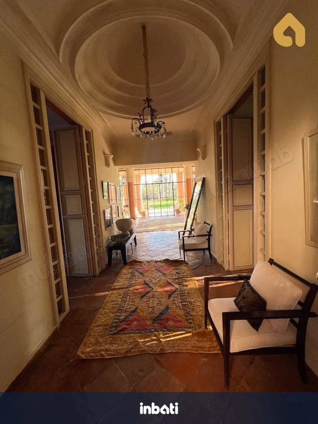 Villa 9000m2 avec service voiture, chauffeur