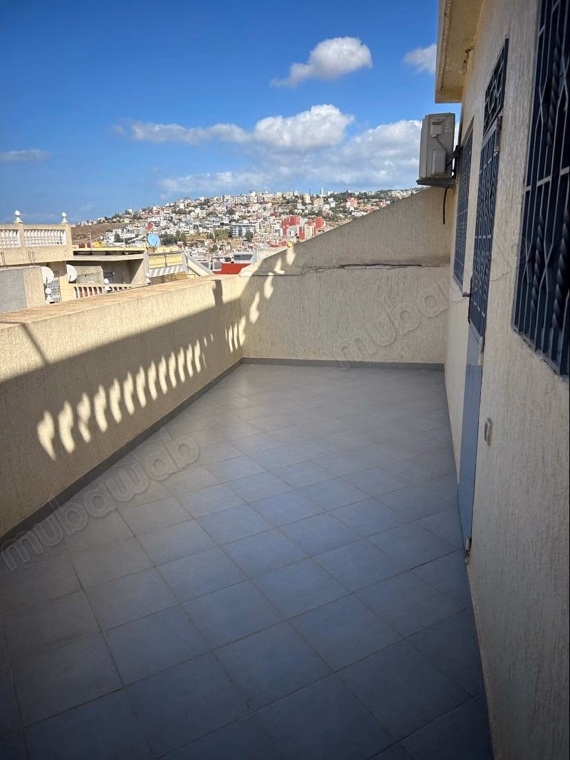 Gran casa familiar con Título de Propiedad en venta en Tanja Balia