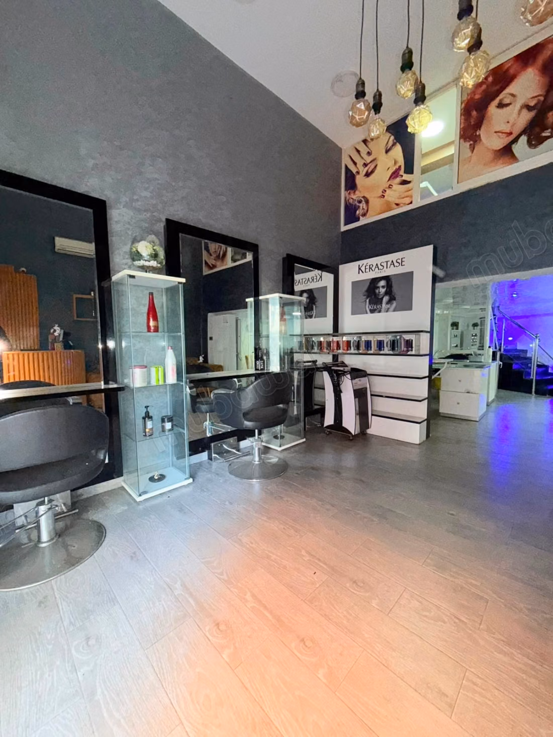 Salon coiffure équipé en location 
casa belvédère