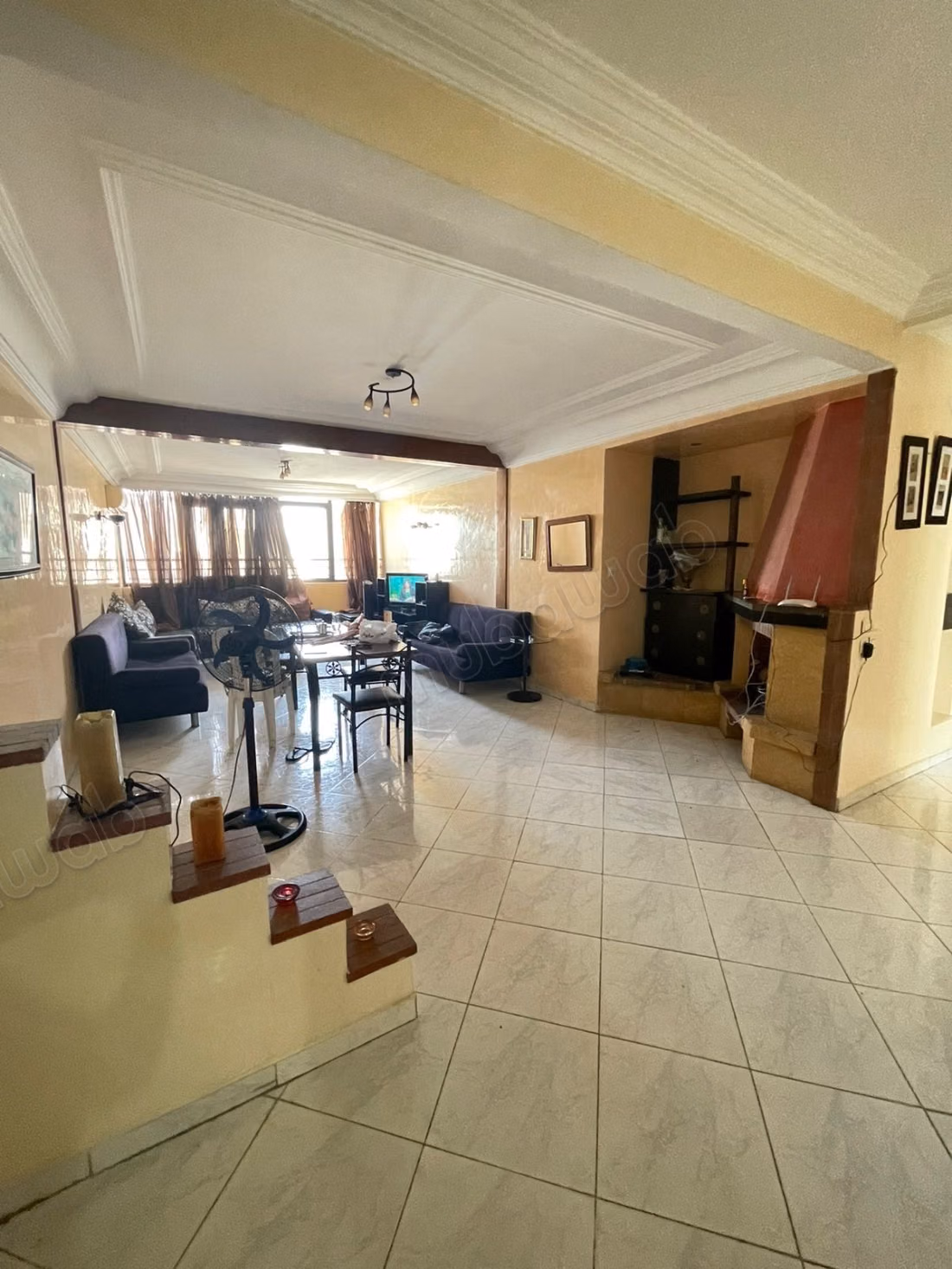 FOR SALE – Beautiful apartment of 133 m² with 2 facades – Hospitals neighborhood