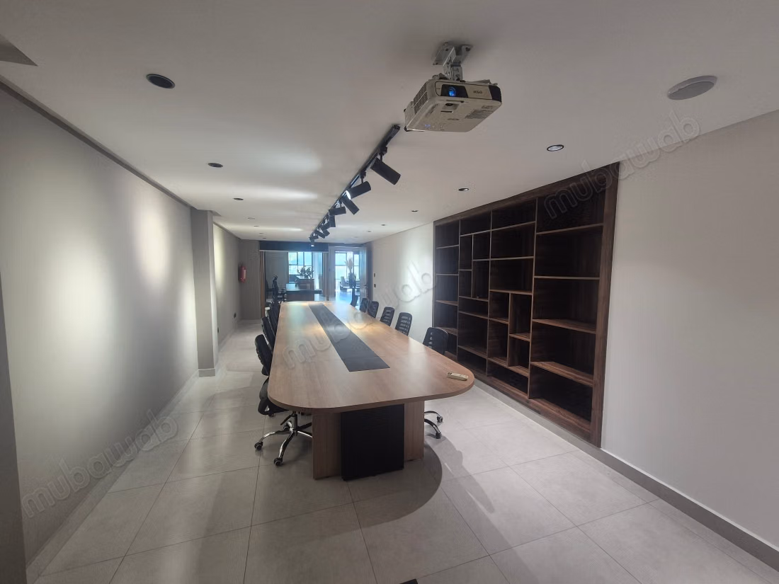 Prestigieux bureau aménagé