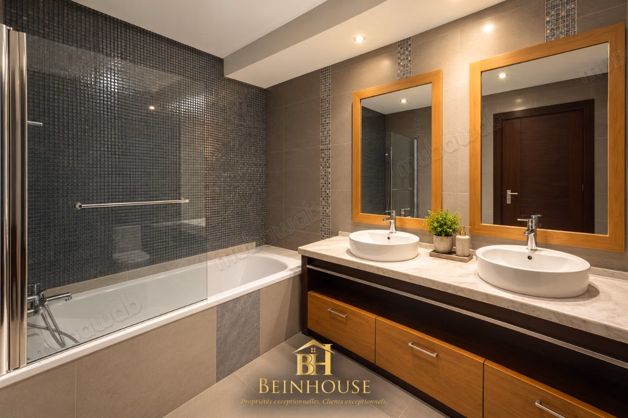 High-end apartment for sale in Gauthier