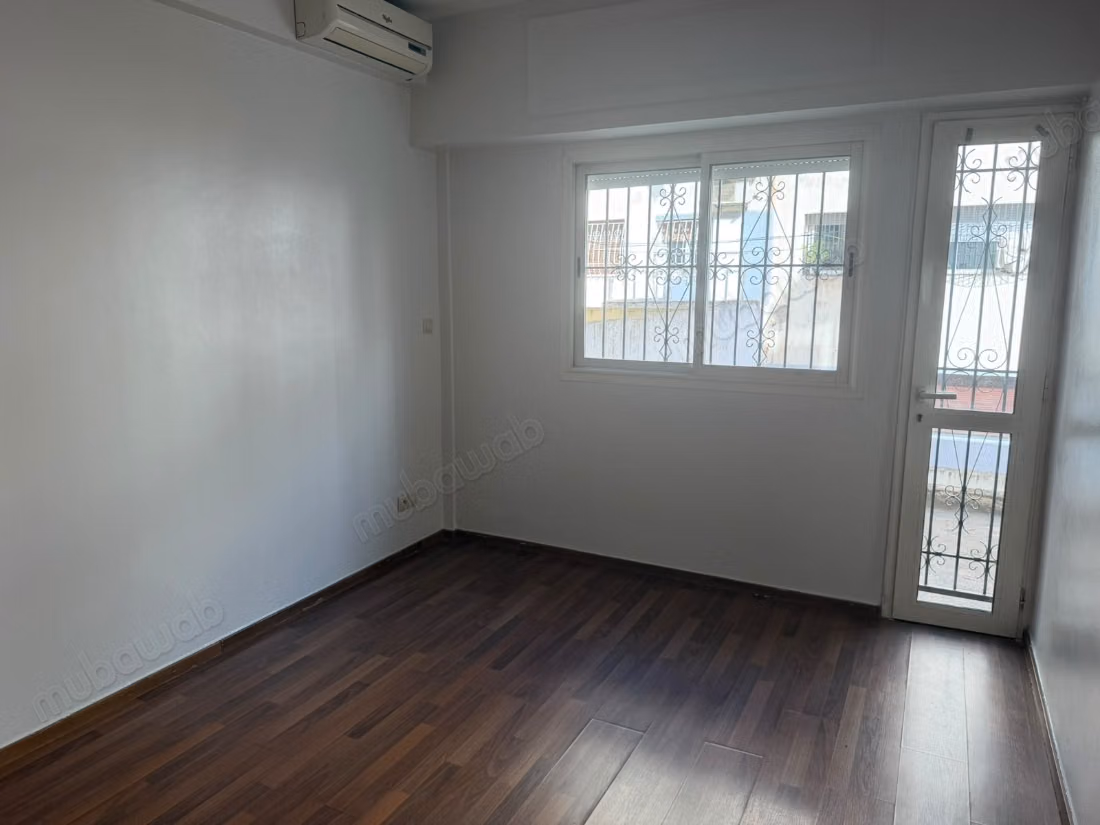 Empty apartment with 3 bedrooms for rent – Bd 2 Mars