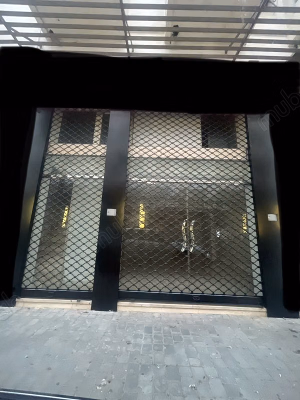 Je met en vent une magasin a belvedere
