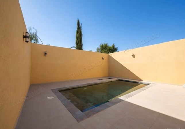 IN AFFITTO - Bella Villa con Piscina Privata a Targa