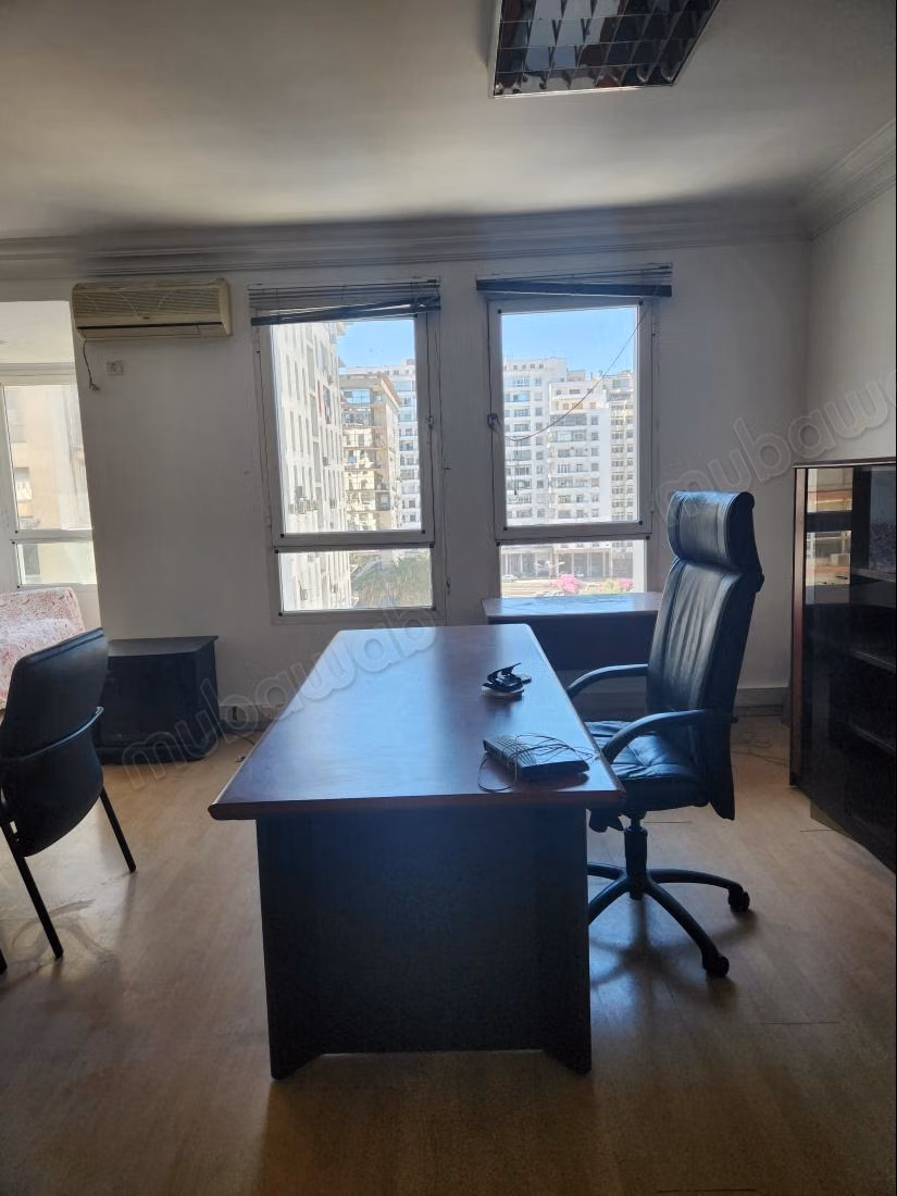 Bureau aménagé 87m2 avec parking