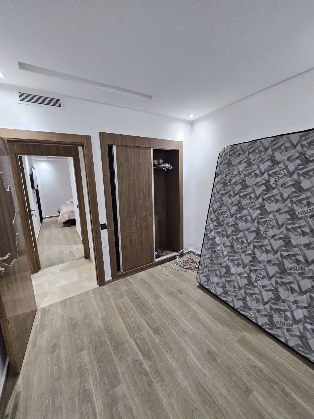Location d'un appartement à Hivernage. 2 chambres agréables. Bien meublé
