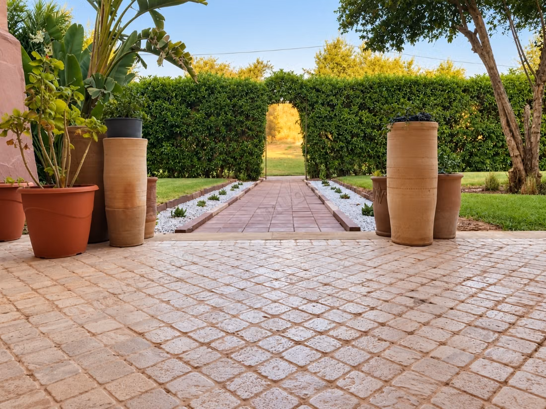 Villa 3 ch à louer 
Route de Fès 
20 min a marrakech