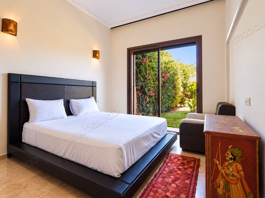 Villa 3 ch à louer 
Route de Fès 
20 min a marrakech