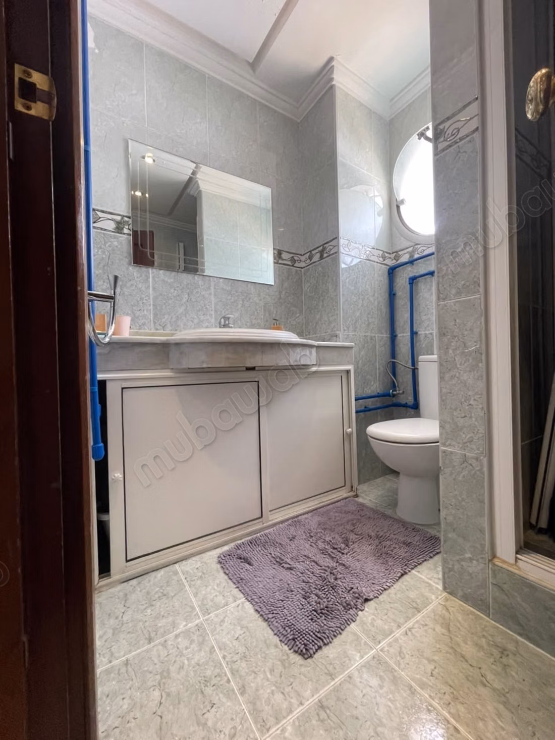 Tres joli appartement 3 chambres meublées Hay Riad