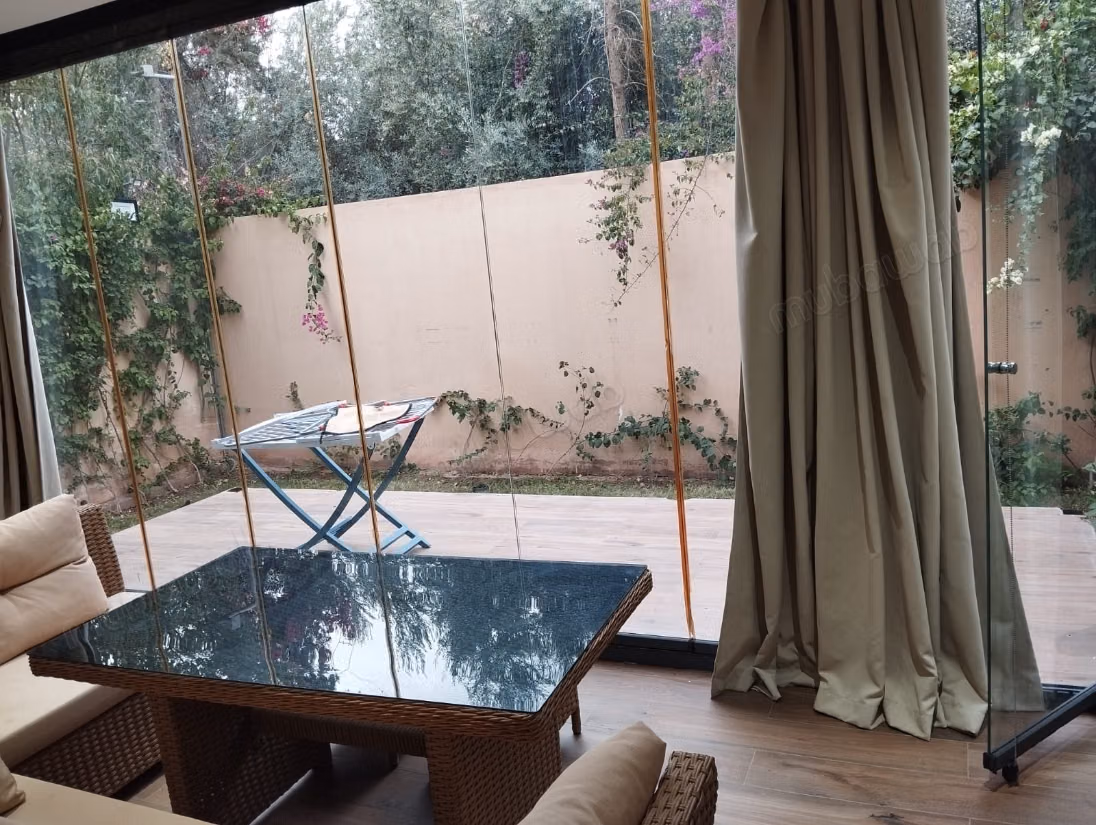 For rent - beautiful garden-level apartment in Targa