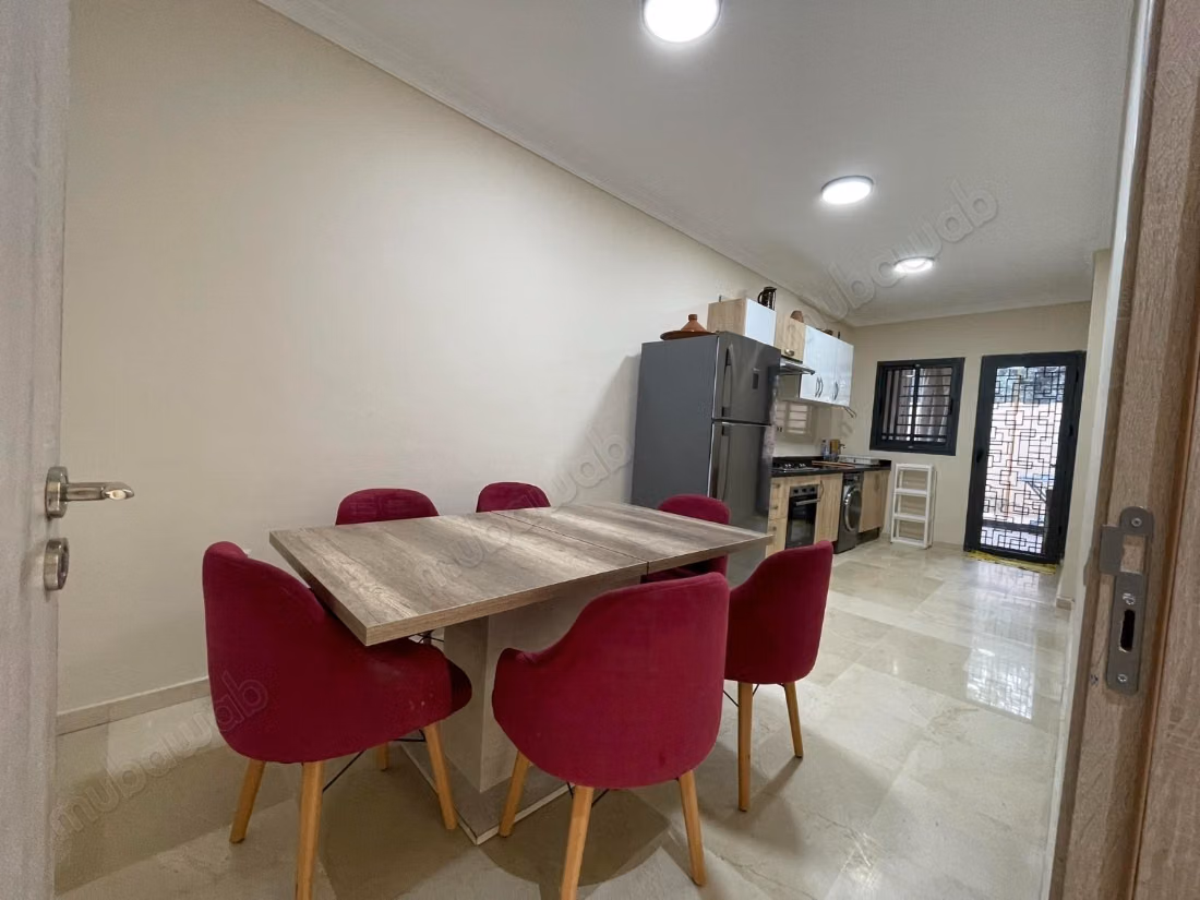 For rent - beautiful garden-level apartment in Targa