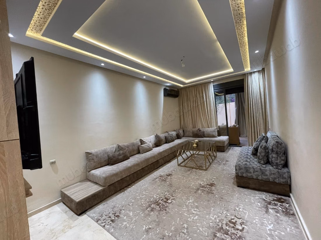 For rent - beautiful garden-level apartment in Targa