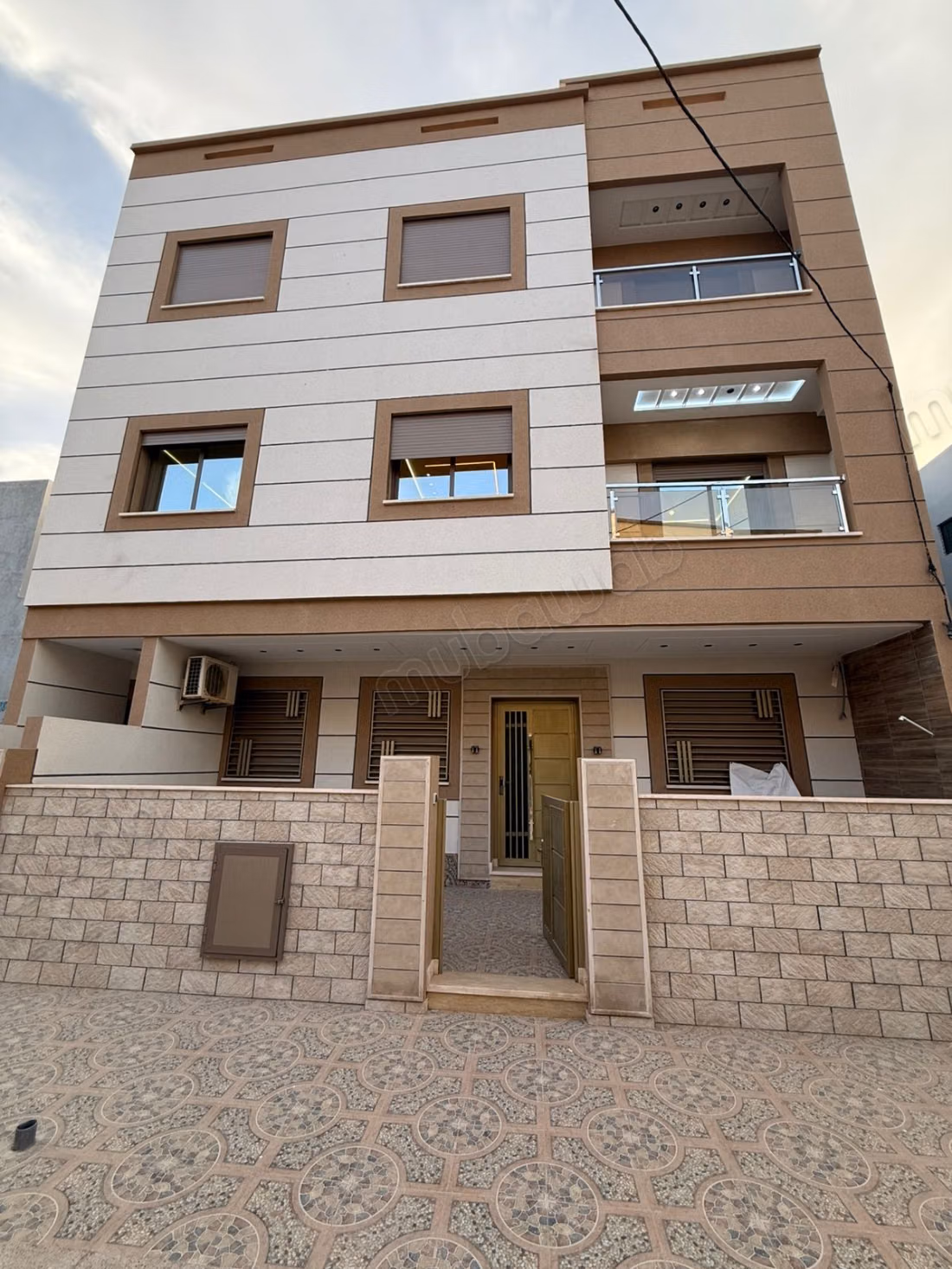 Beautiful apartment for sale in Saidia. Total area 66 m². Authentic lounge, satellite dish