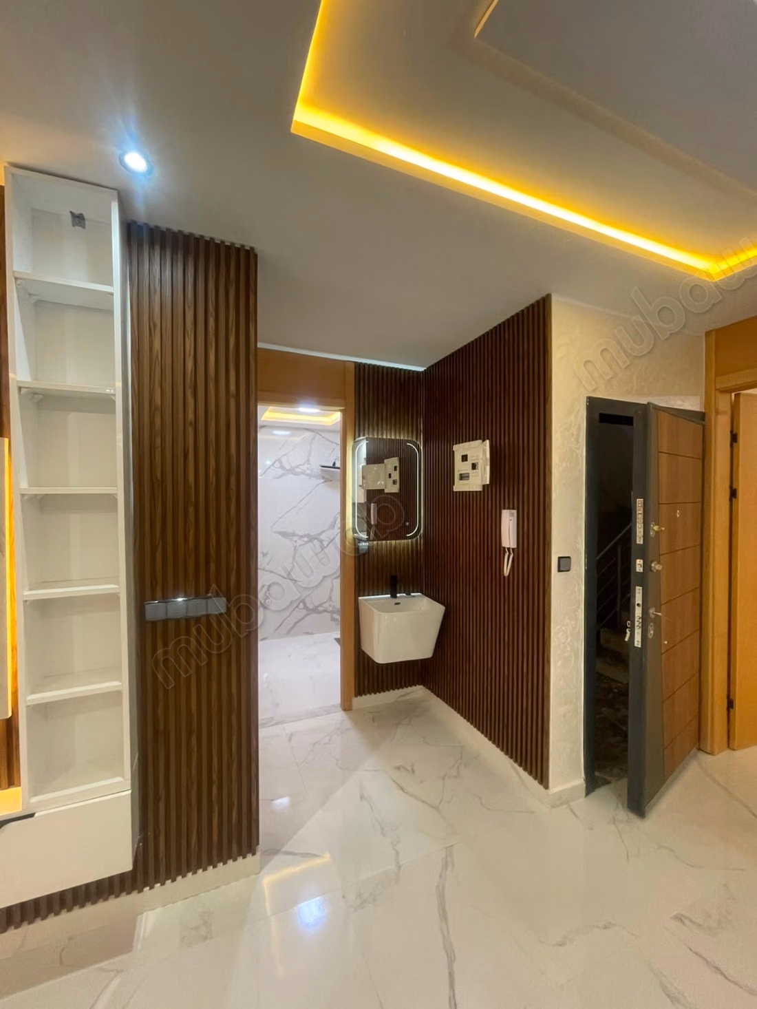 Beautiful apartment for sale in Saidia. Total area 66 m². Authentic lounge, satellite dish