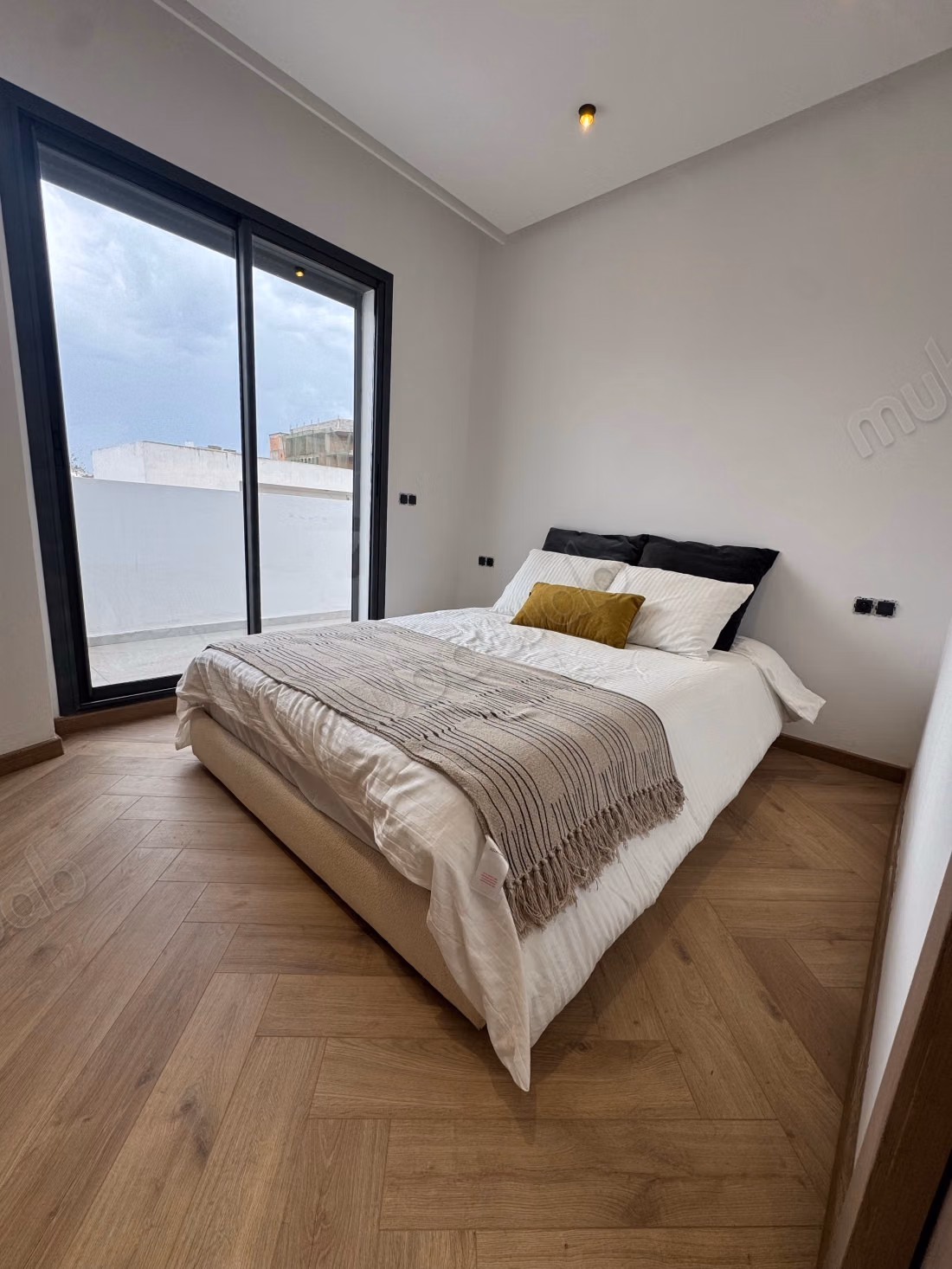 Apartment for sale in Palmier. 1 bedroom. Concierge service available, air conditioning system