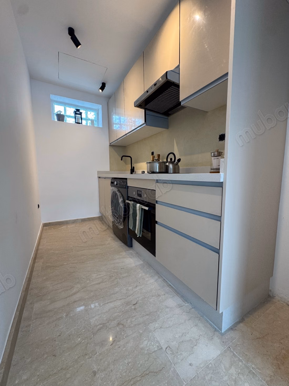 Apartment for sale in Palmier. 1 bedroom. Concierge service available, air conditioning system