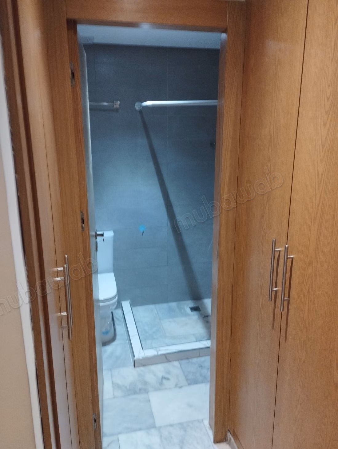 Très bel appartement en location à Route Immouzer.
Surface de 102 m².
Meublé