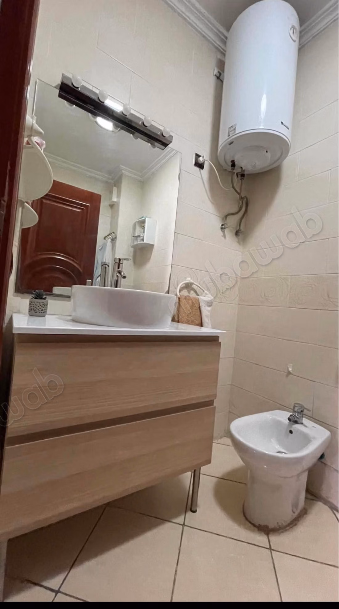 Superbe appartement à vendre à Sidi Othmane. 2 chambres agréables. Salon typique marocain, résidence sécurisée