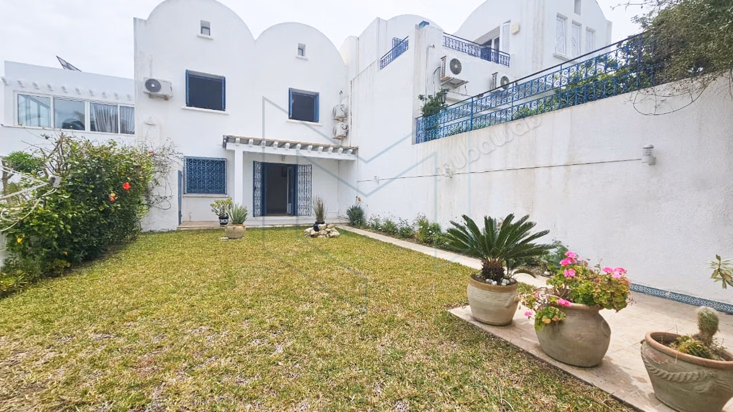 A louer un duplex S2 à gammarth Supérieur