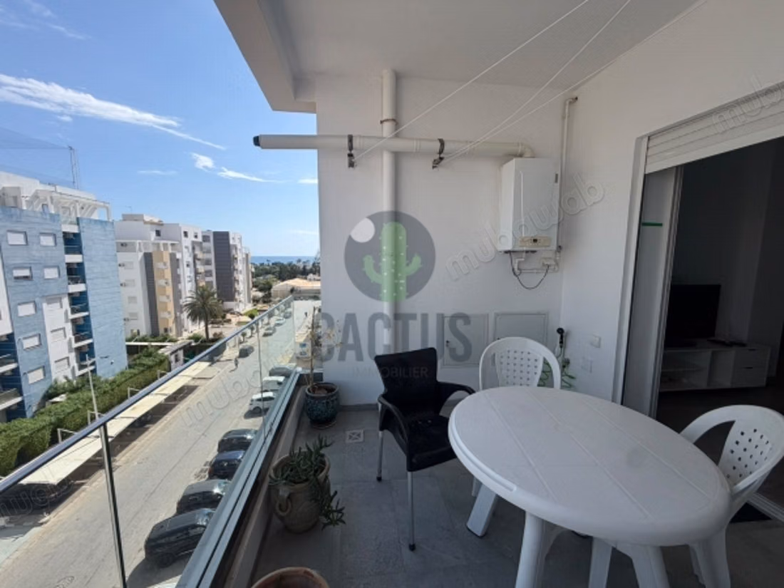 In vendita S1 arredato in una residenza con piscina