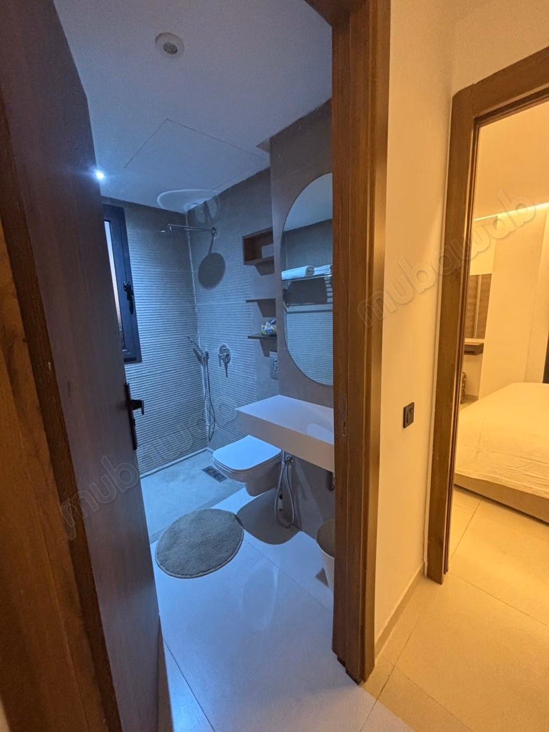 Superbe appartement à louer à Guéliz. 
Superficie 54 m². 
Meublé