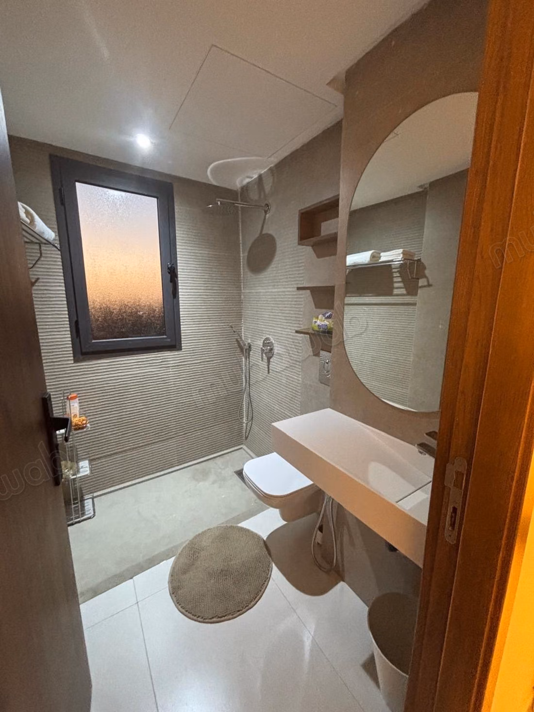 Superbe appartement à louer à Guéliz. 
Superficie 54 m². 
Meublé