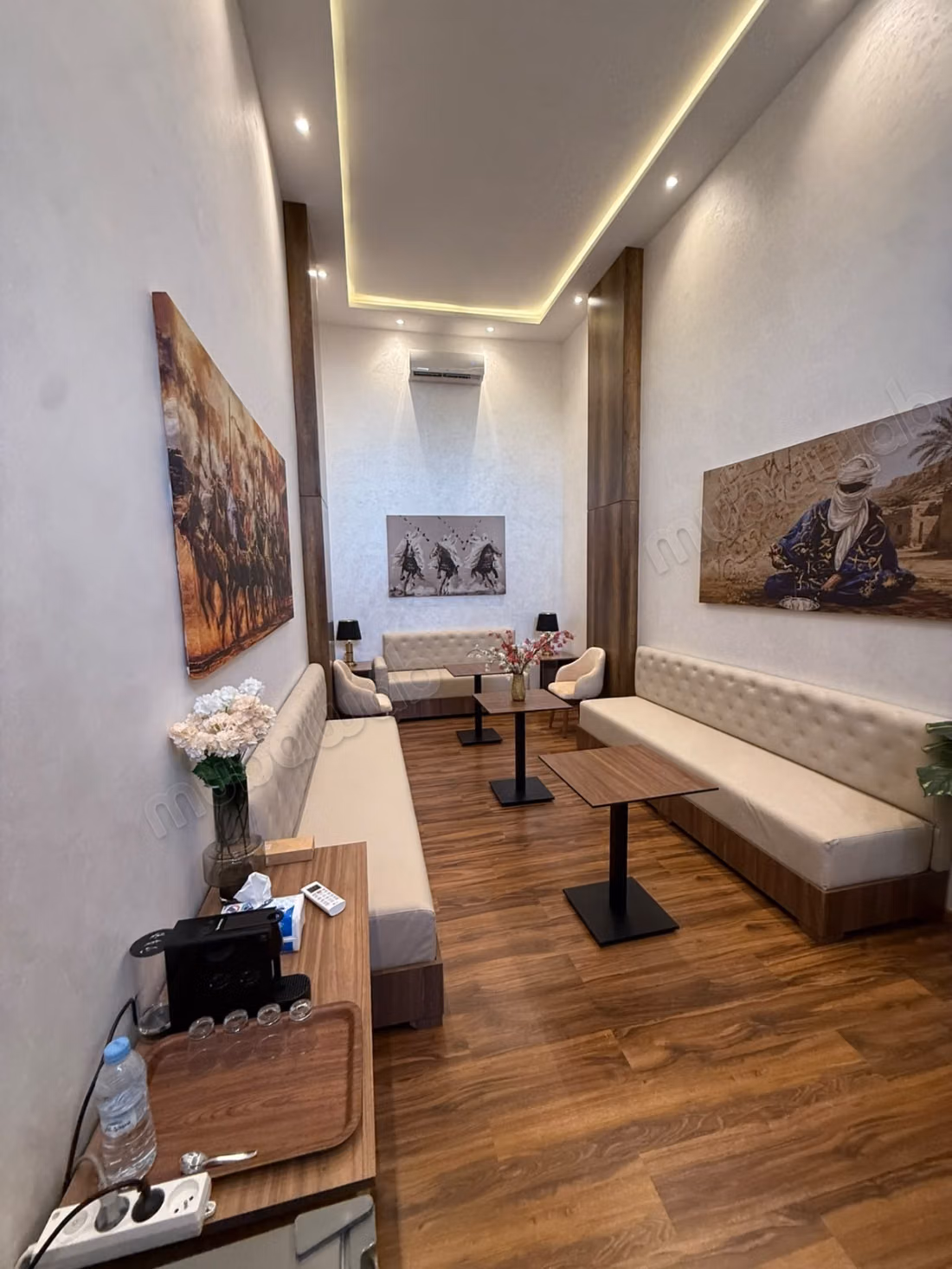 Beautiful apartment for sale in Oasis. Area of 98 m². Concierge service, air conditioning