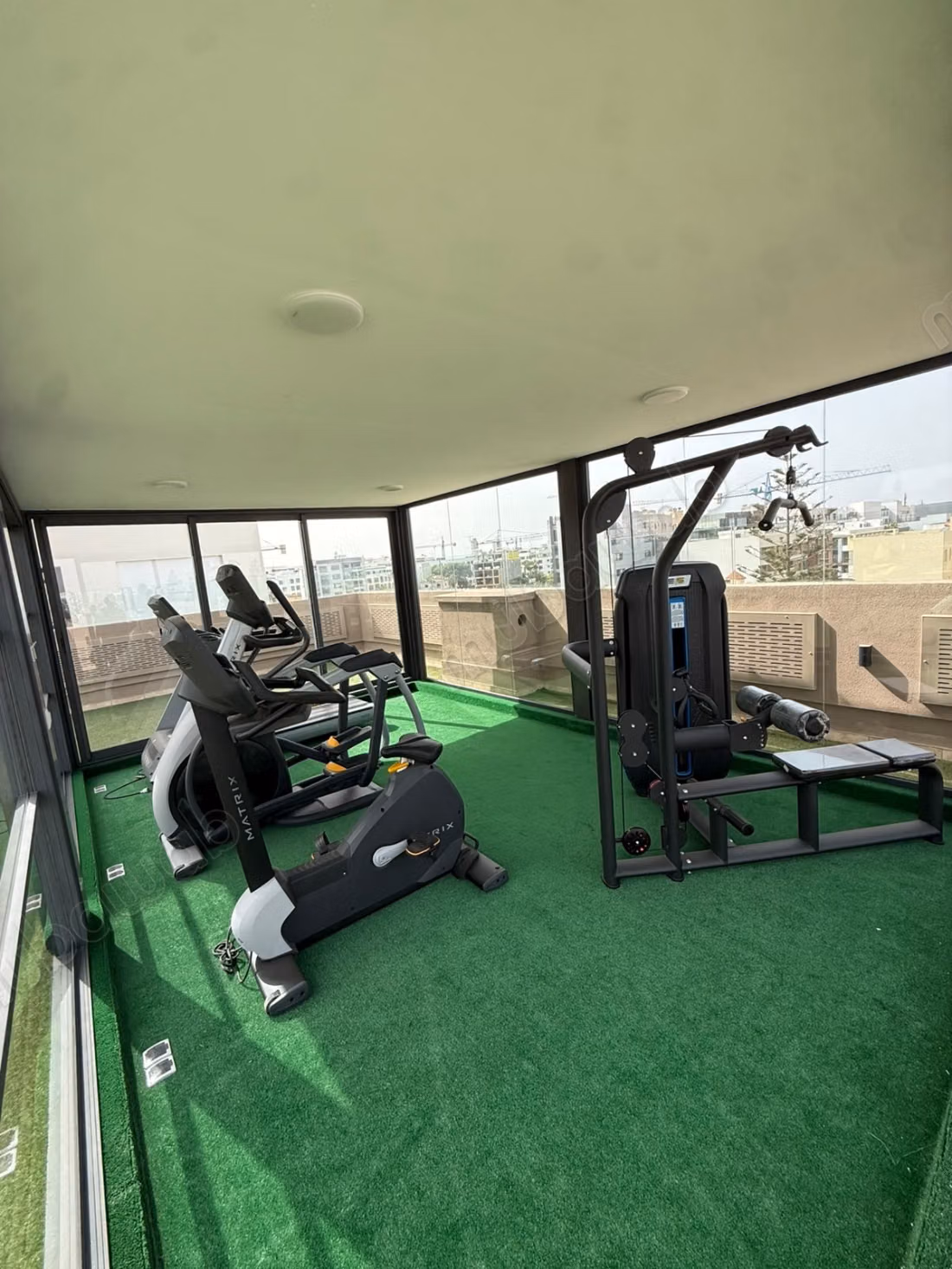 Beautiful apartment for sale in Oasis. Area of 98 m². Concierge service, air conditioning