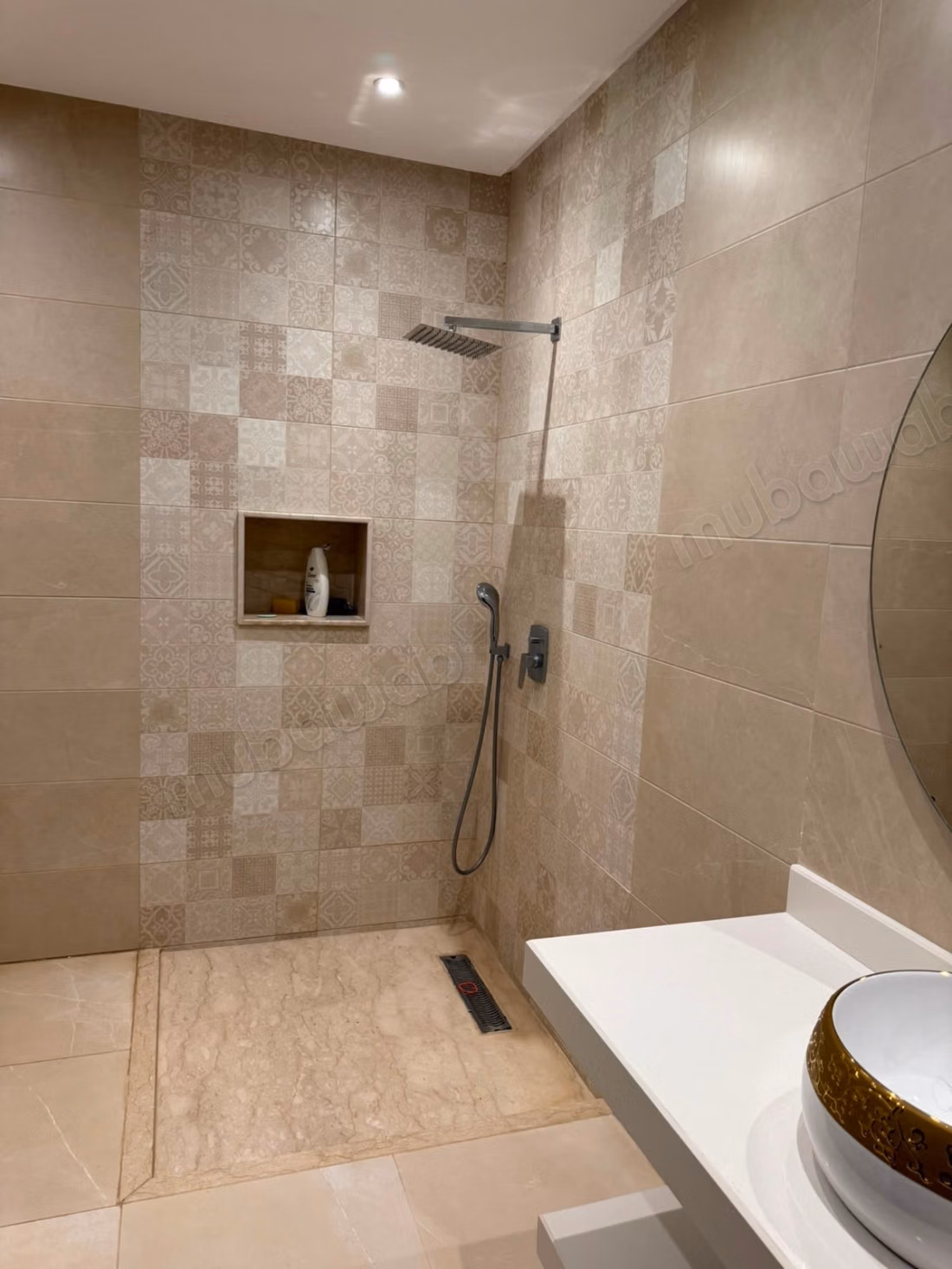 High-end house for sale in El Hadadda. Total area 400 m². Well furnished
