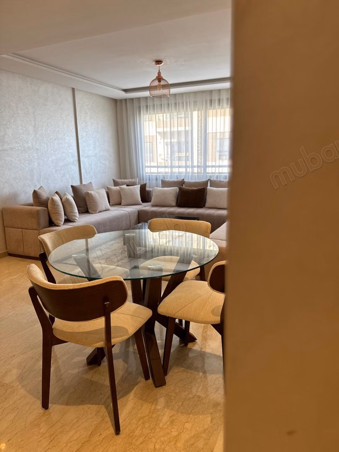 Rent this apartment in Oasis. Total area 120 m². Furnished