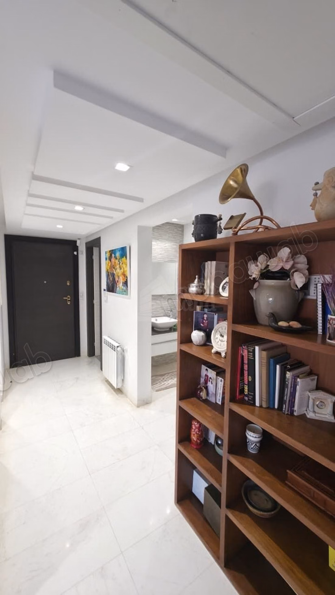 Appartement S4 de 160 m2 à cité Ennasr
