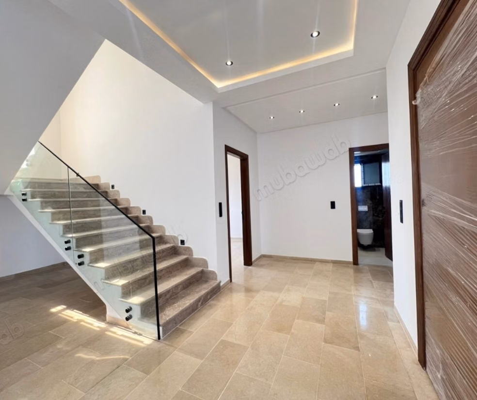 Villa nouvellement construite à vendre