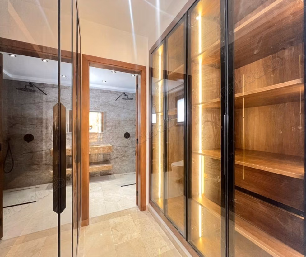 Villa nouvellement construite à vendre