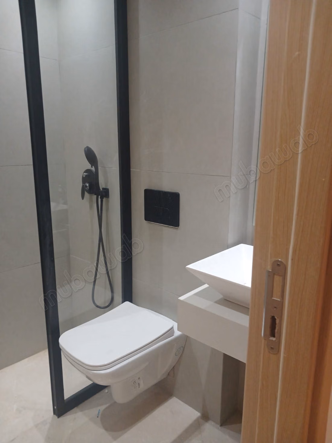 Beautiful apartment for rent in Les princesses. 3 large rooms. Windows with double glazing and armored door