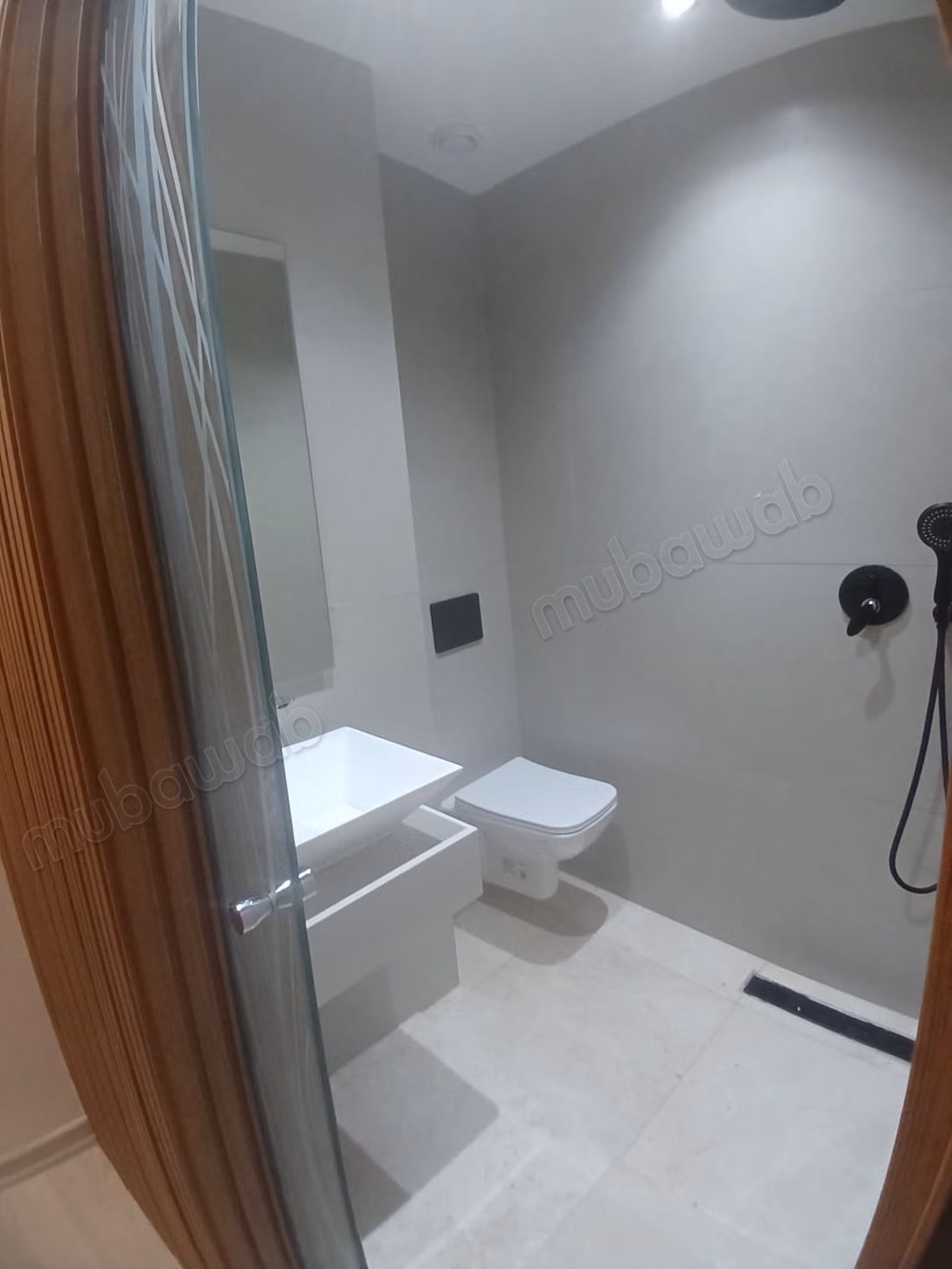 Beautiful apartment for rent in Les princesses. 3 large rooms. Windows with double glazing and armored door