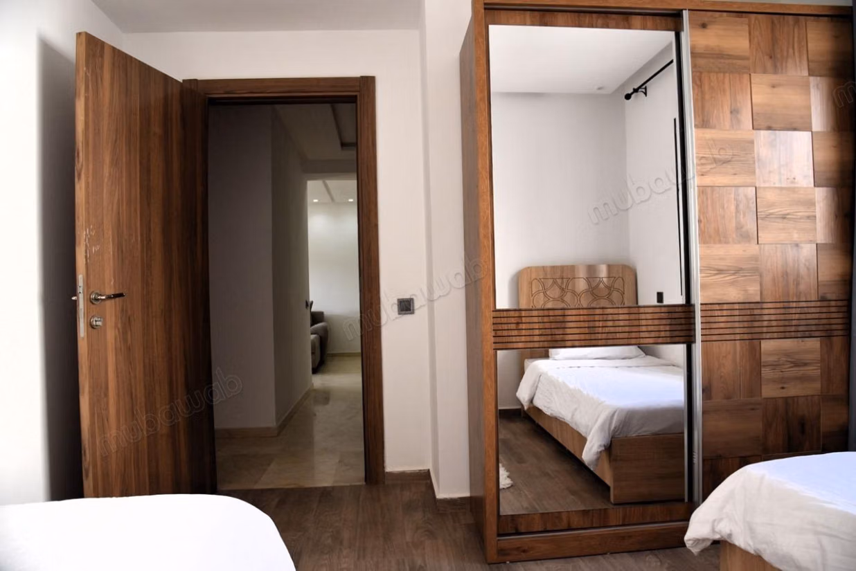 Apartamento en alquiler de 3 habitaciones. Amueblado, posible subarriendo